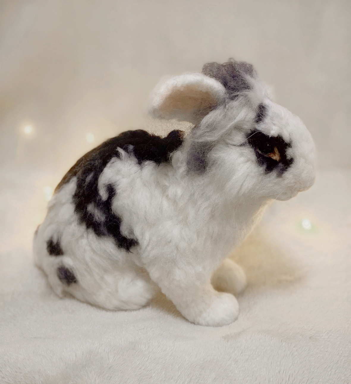 Rabbit Wool Felt Portrait｜寵物客製化兔仔｜仿真擬真兔仔包玻璃罩羊毛氈訂製｜寵物紀念（50％訂金）｜香港女生的羊毛氈小店